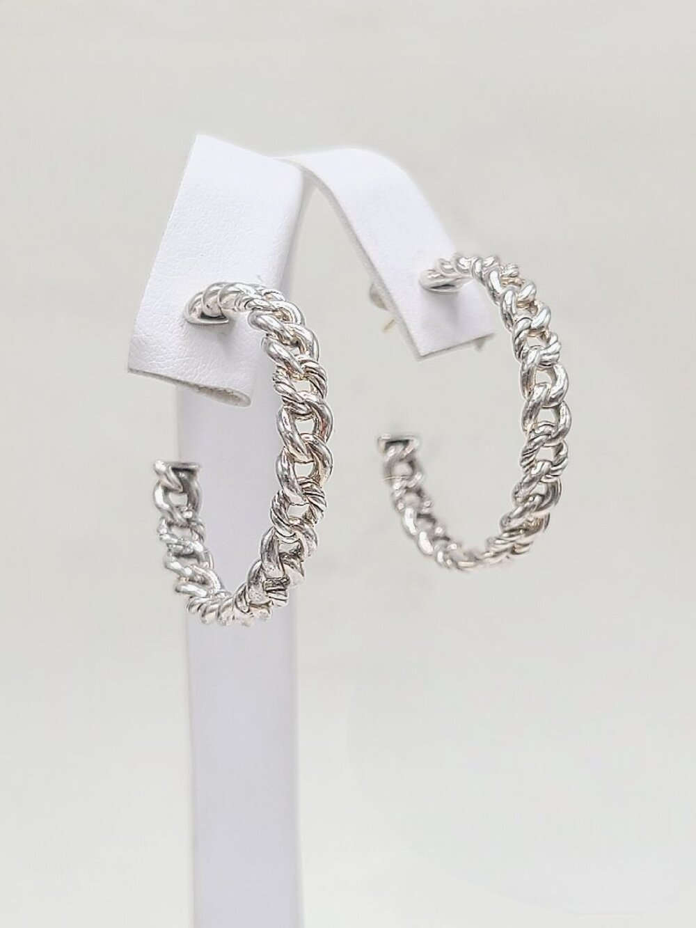 David Yurman Belmont Curb Link Hoop Earrings in Sterling Silver - RARE